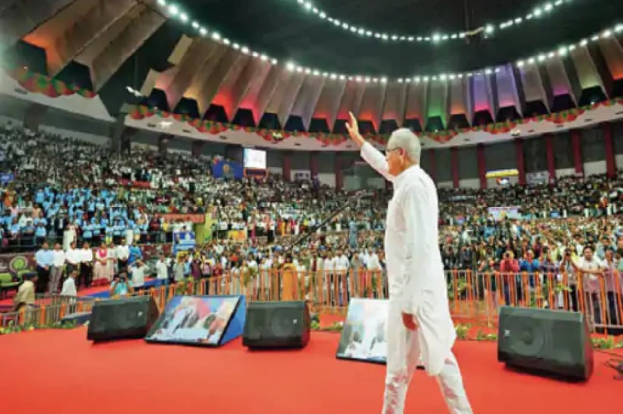 सीएम बघेल ने किया युवाओं से भेंट-मुलाकात, प्रदेश में छत्तीसगढ़ी के शिक्षकों की भर्ती जल्द