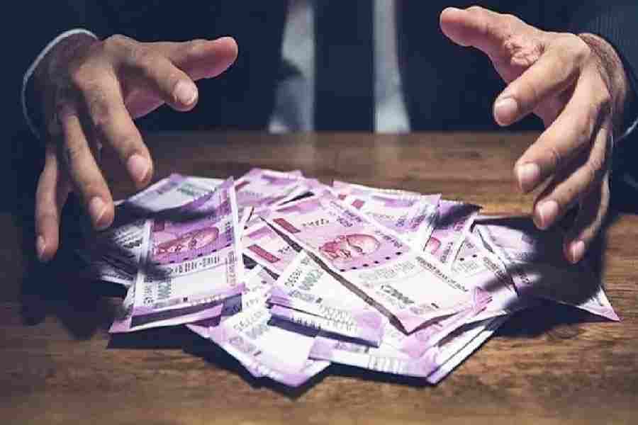 7th Pay Commission: झूम उठेंगे केंद्रीय कर्मचारी, मिलेगा ट्रिपल बोनांजा