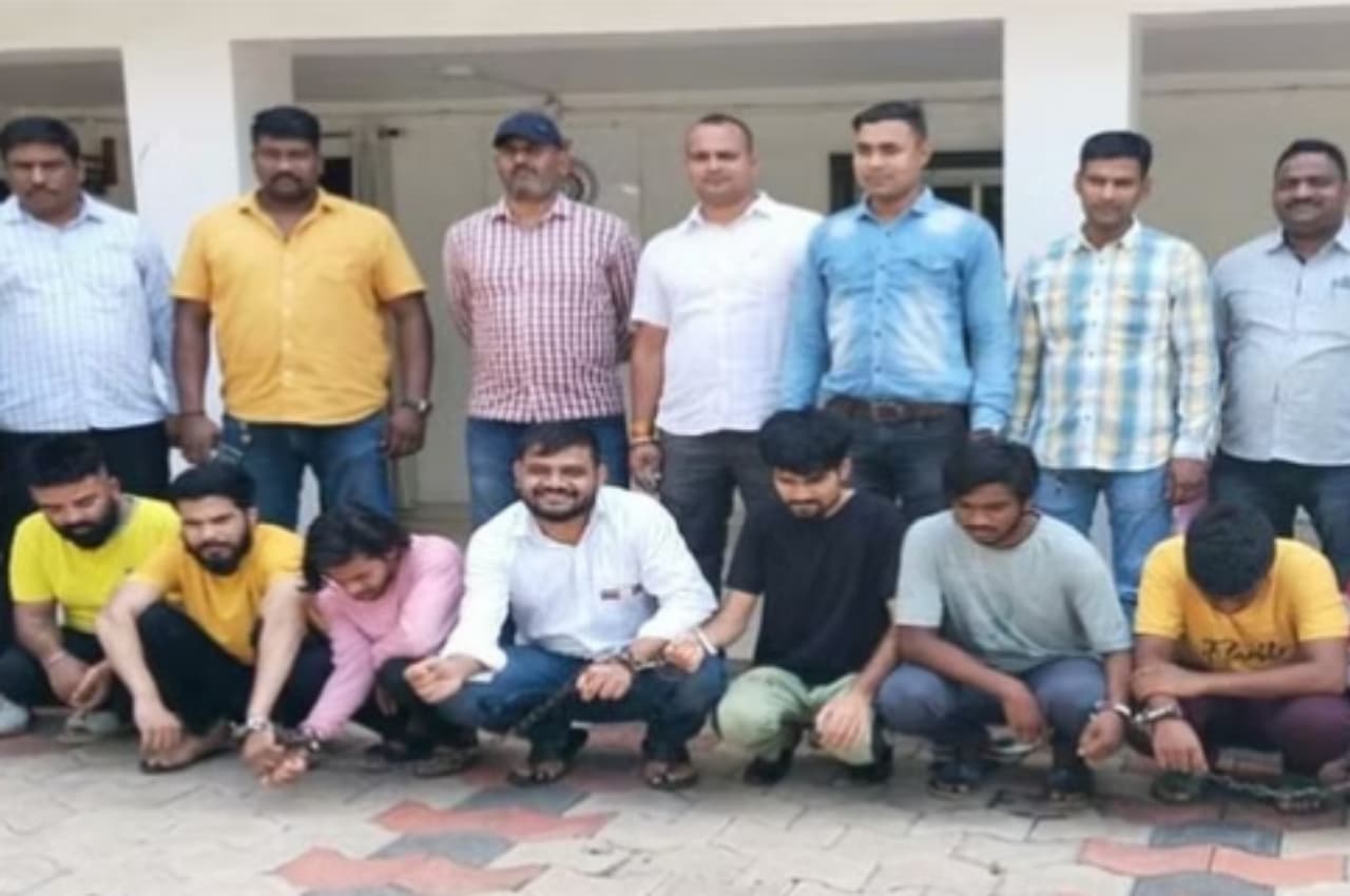 Bhilai: दुर्ग पुलिस की बड़ी कार्रवाई, ऑनलाइन सट्टा गिरोह का किया भंडाफोड़