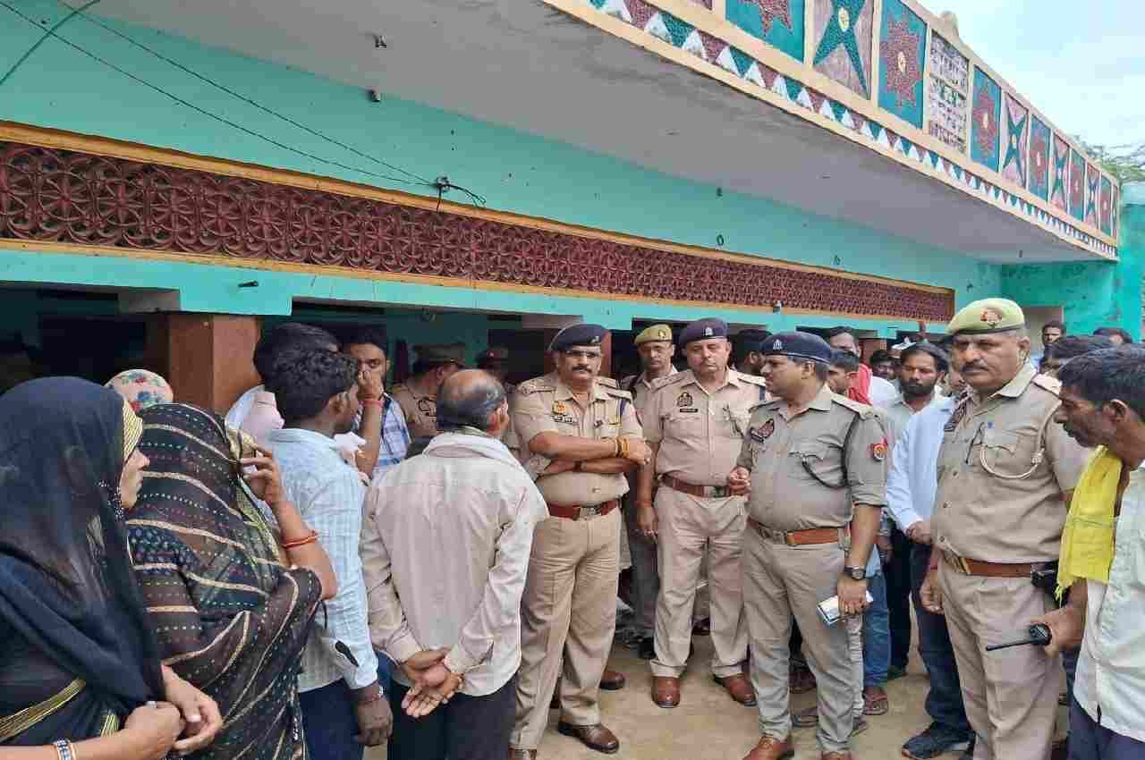 प्रेम प्रसंग के मामले में परिवार बर्बाद, पड़ोसियों के तंज से परेशान मां-बेटियों ने उठाया ये कदम