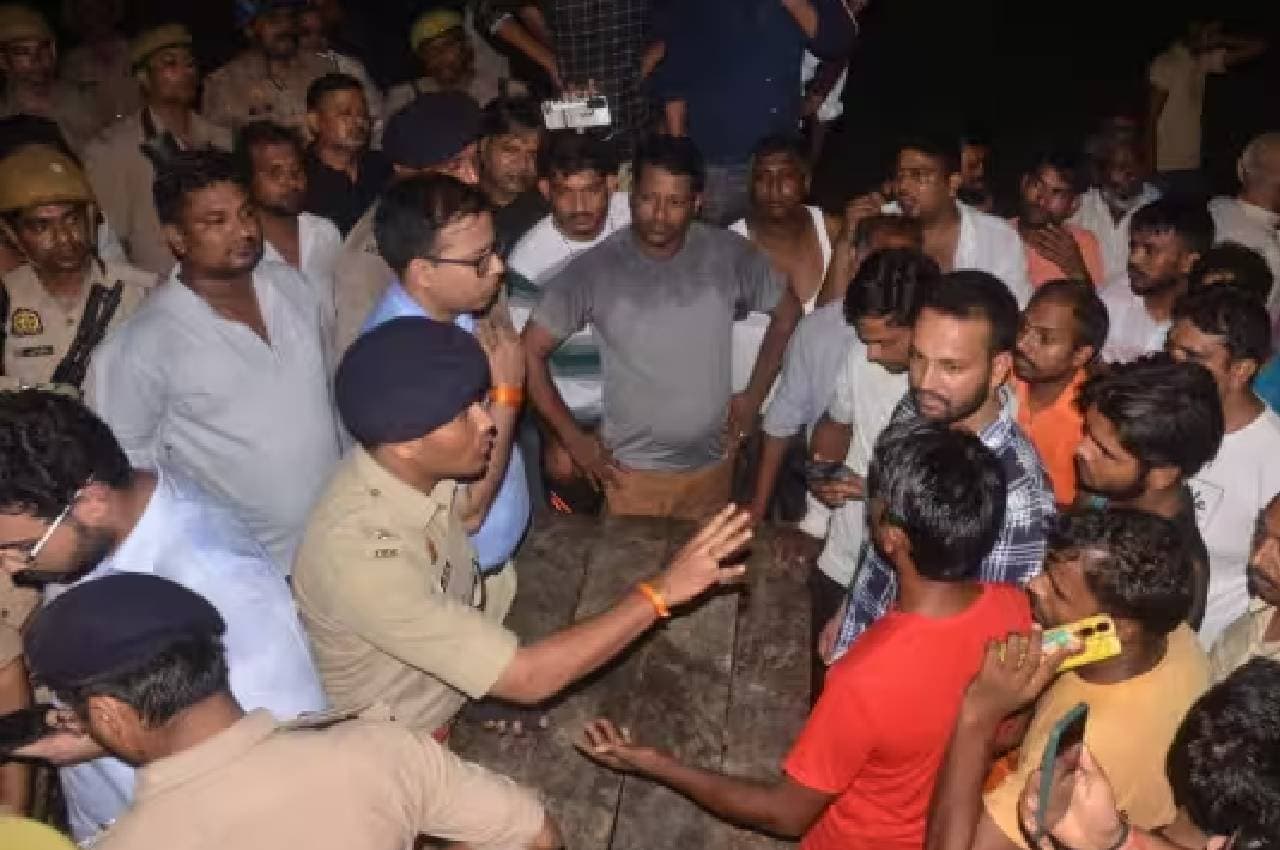 उत्तर प्रदेश: मेरठ में हाई टेंशन तार की चपेट में आने से 5 कांवड़ियों की मौत, 5 अन्य झुलसे