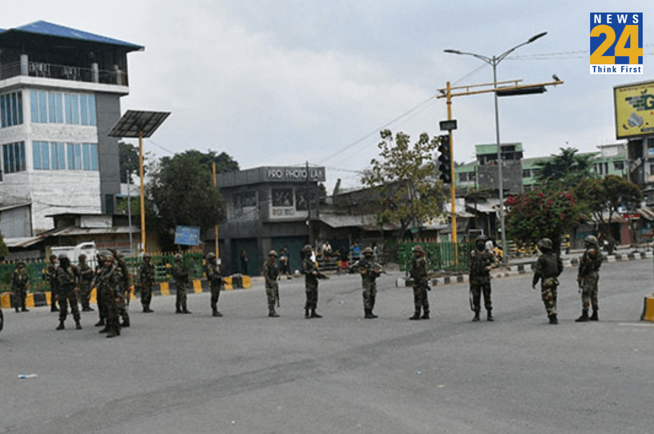 Manipur Violence: 24 घंटे पुलिस कमांडो समेत चार की मौत, कांगवई-अवांग लेखई में रुक-रुक कर गोलीबारी जारी