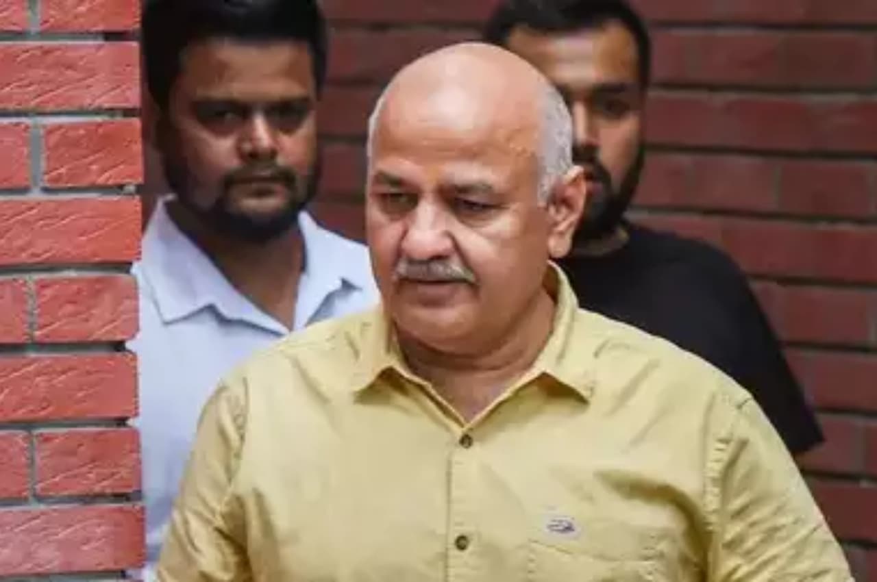 मनीष सिसोदिया की पत्नी की तबीयत खराब, सुप्रीम कोर्ट जमानत याचिका पर 14 जुलाई को करेगा सुनवाई