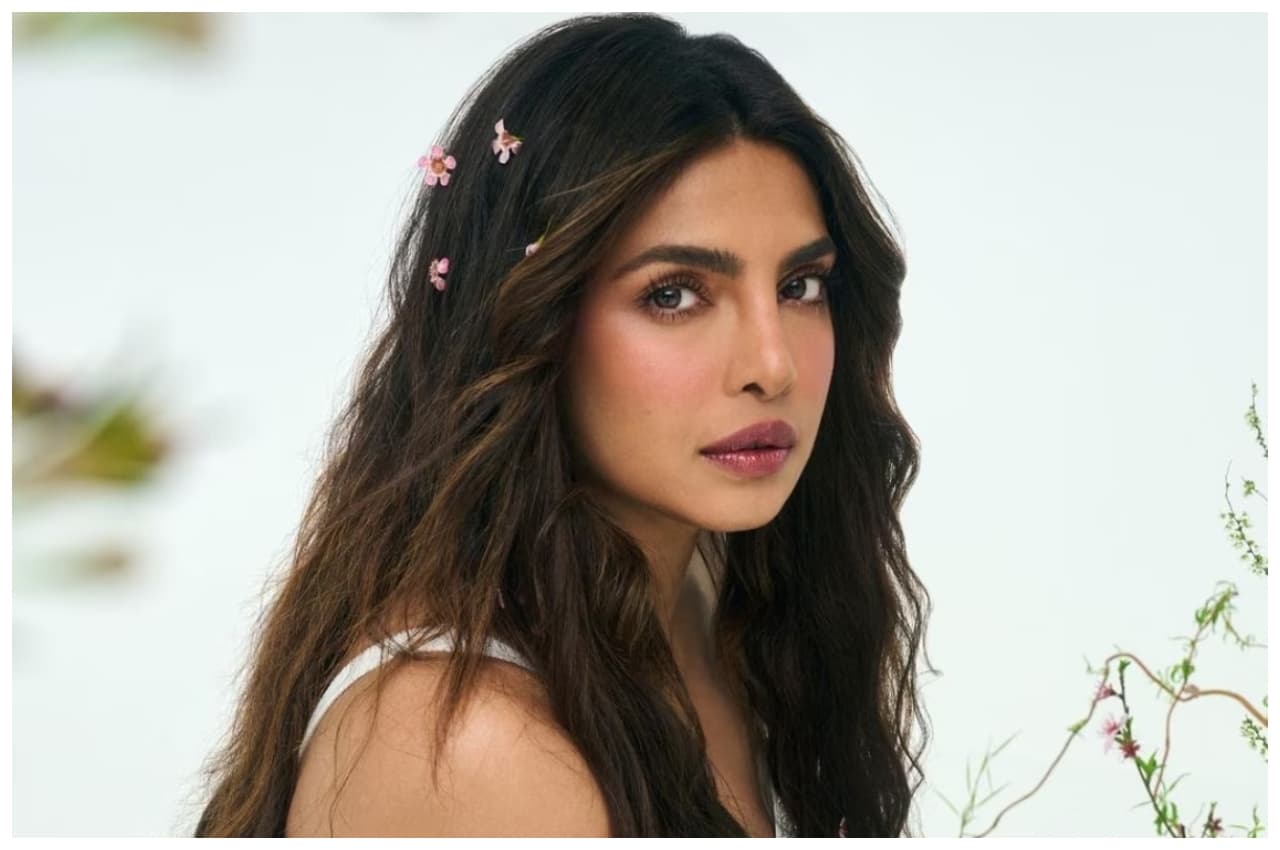 लाइफ के 'डार्क फेज' को लेकर भावुक हुई प्रियंका चोपड़ा, बोलीं- 'मैं बहुत डर गई थीं'