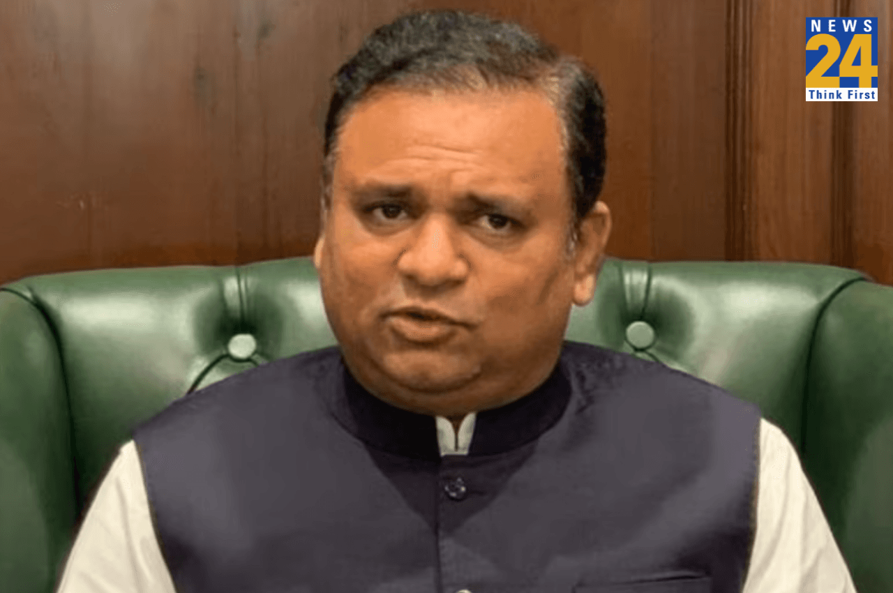 महाराष्ट्र विधानसभा अध्यक्ष ने शिंदे-उद्धव गुट के 40 विधायकों को जारी किया नोटिस, मांगा सात दिन में जवाब