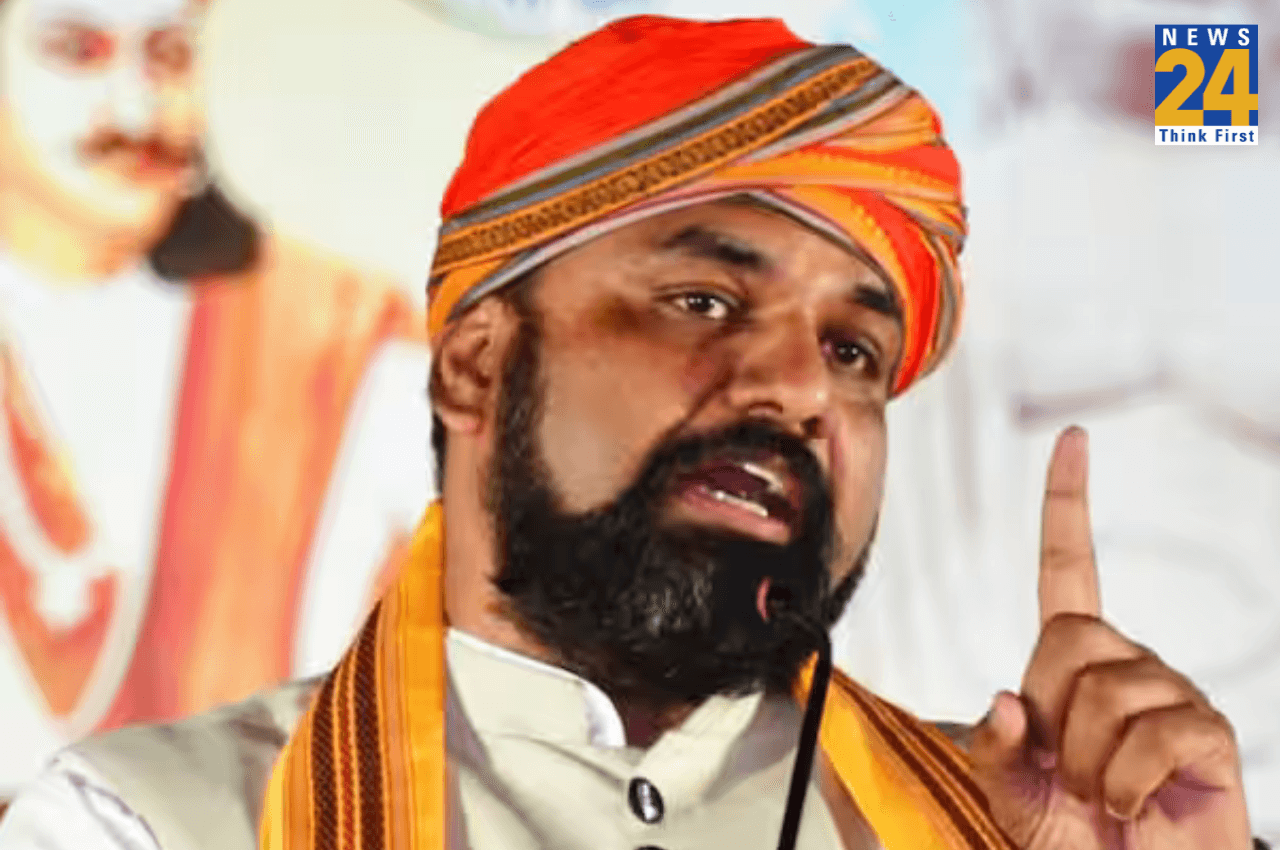 बिहार में BJP अध्यक्ष सम्राट चौधरी क्यों हमेशा सिर पर बांधे रखते हैं पगड़ी? नीतीश से जुड़ा है रहस्य, जानें क्या?