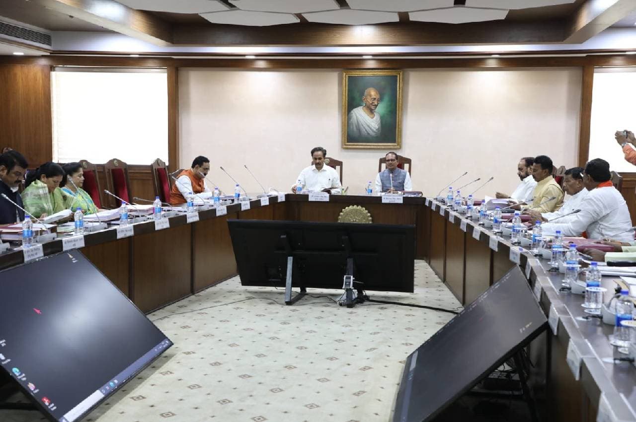 शिवराज कैबिनेट की बैठक में कई प्रस्तावों पर लगी मुहर, MP में खुलेंगे 10 नए कॉलेज, यह सिंचाई परियोजना भी स्वीकृत