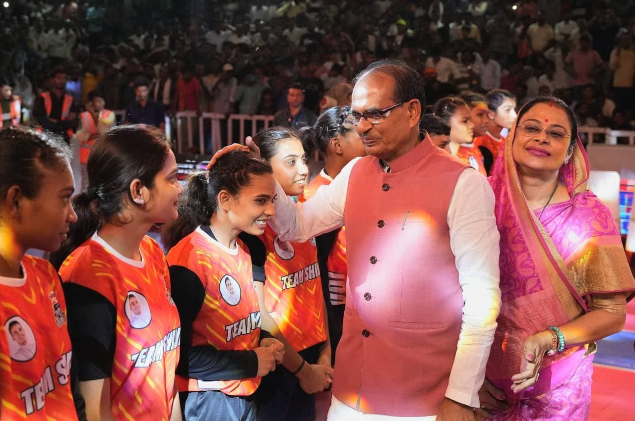 सीएम शिवराज का प्रदेश के खिलाड़ियों के लिए बड़ा ऐलान, युवाओं को अंतरराष्ट्रीय स्तर की सुविधाएं दूंगा