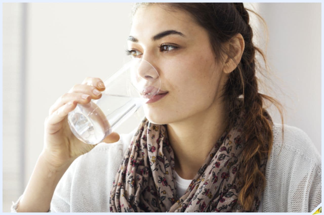 Health tips: बारिश में कम पानी पीने वाले सावधान हो जाएं, जानिए कितने ग्लास है जरूरी