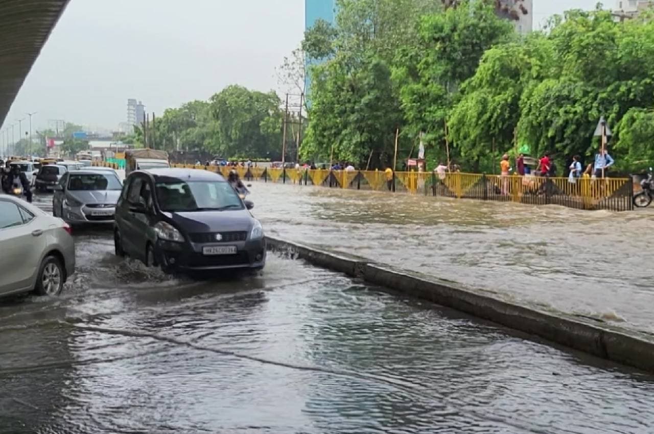 दिल्ली में बारिश ने बढ़ाई मुश्किलें! अधिकारियों की रविवार की छुट्टी रद्द, प्रभावित क्षेत्रों के दौरे पर निकले मंत्री