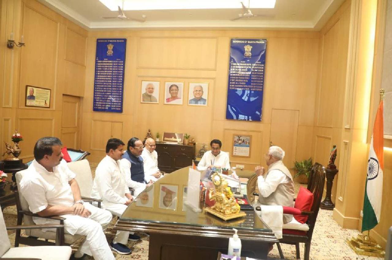 कमलनाथ ने आदिवासी विधायकों के साथ राज्यपाल से की मुलाकात, गर्वनर को ज्ञापन देकर की बड़ी मांग