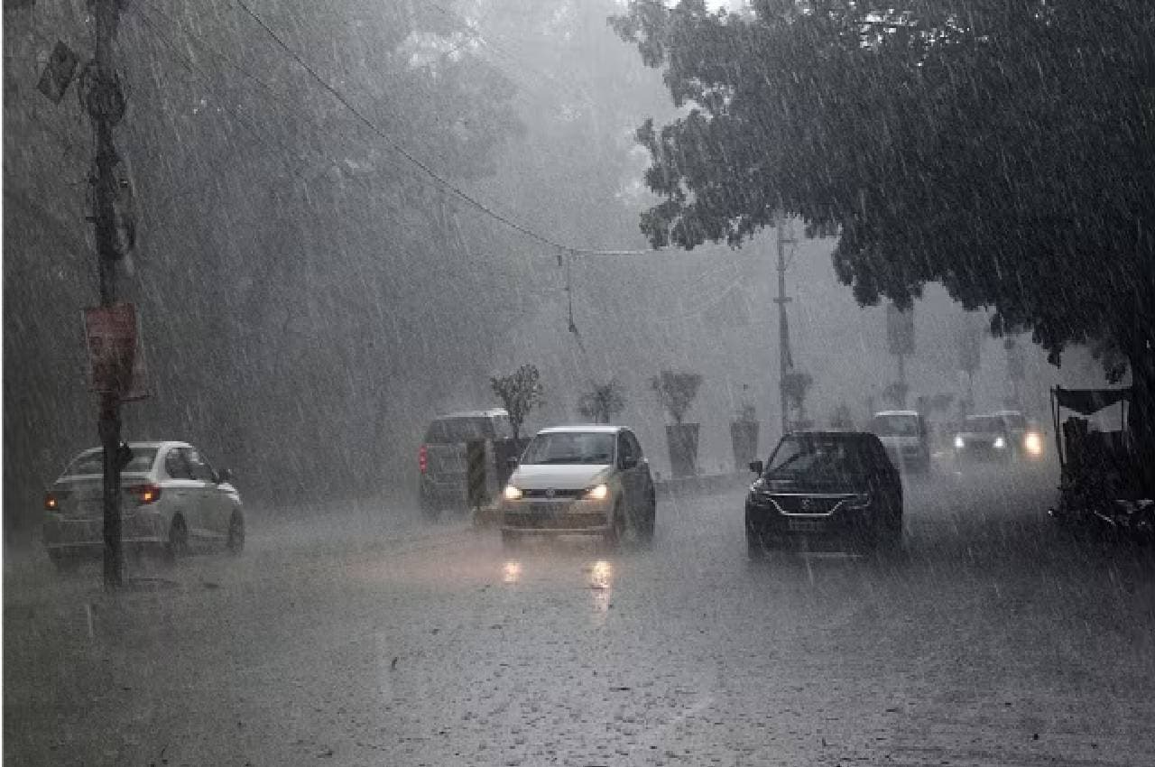 मध्य प्रदेश में भारी बारिश की चेतावनी, 24 से ज्यादा जिलों में ऑरेंज अलर्ट जारी, सावधानी बरतने की अपील