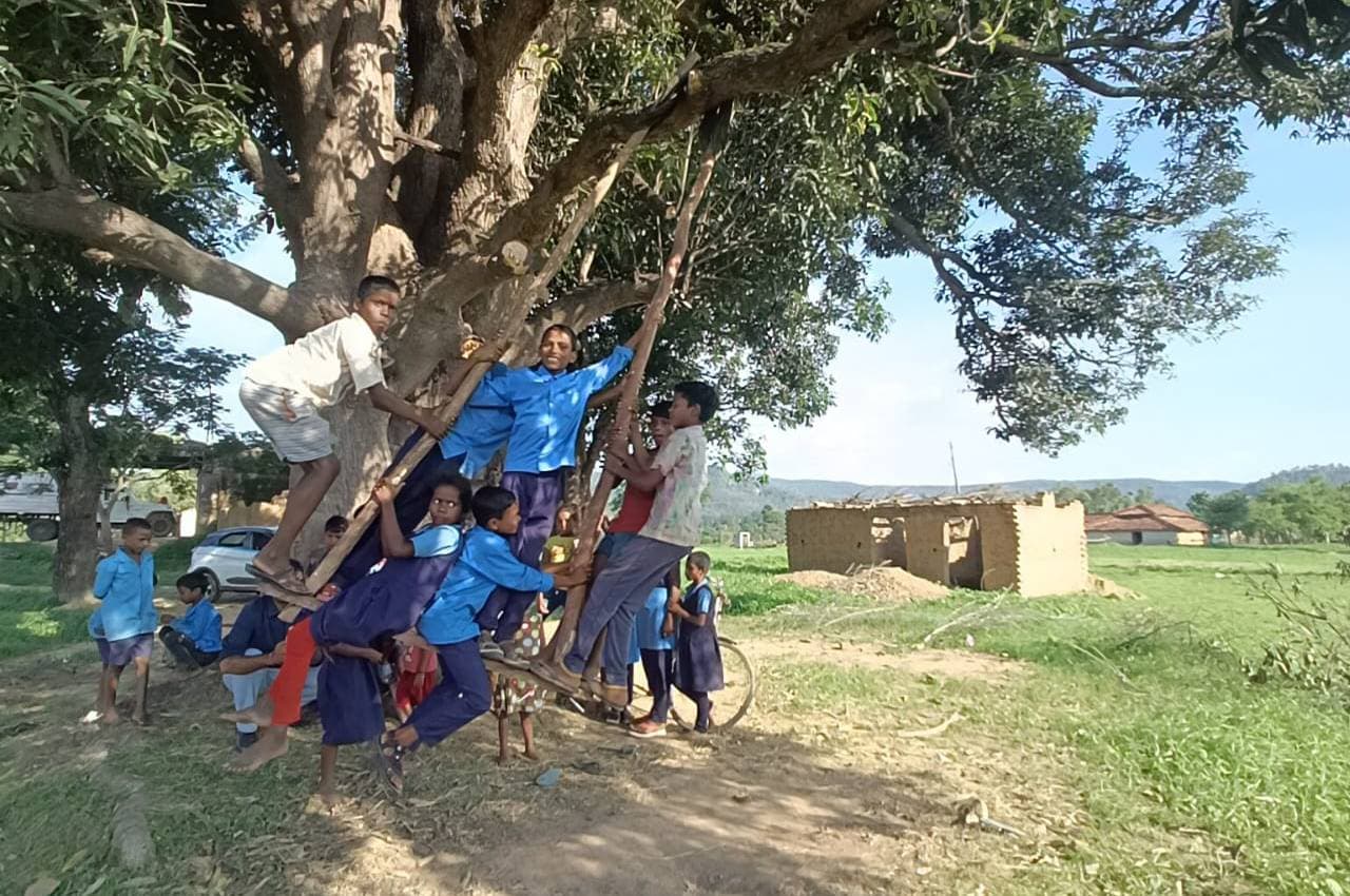 ये मस्ती का मामला है: खबर पढ़कर आ जाएगी बचपन की याद, बच्चों के देशी जुगाड़ की हर तरफ हो रही तारीफ