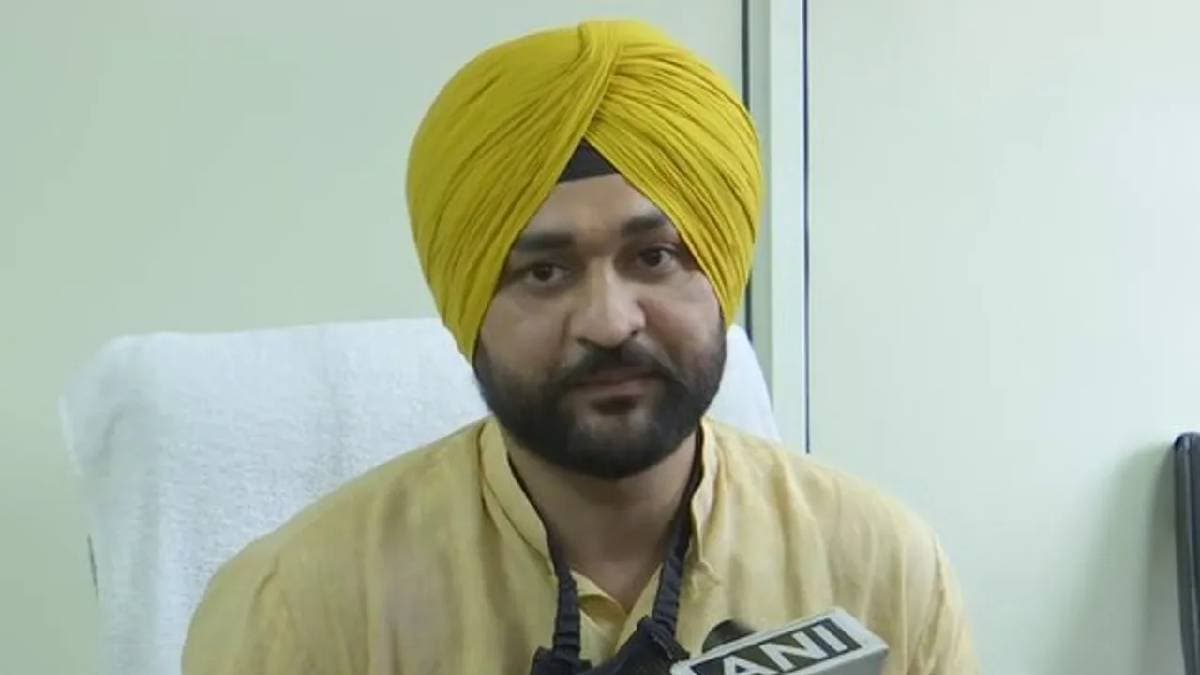 हरियाणा के मंत्री संदीप सिंह के खिलाफ FIR दर्ज कराने वाली महिला कोच सस्पेंड, जानिए क्या है पूरा मामला