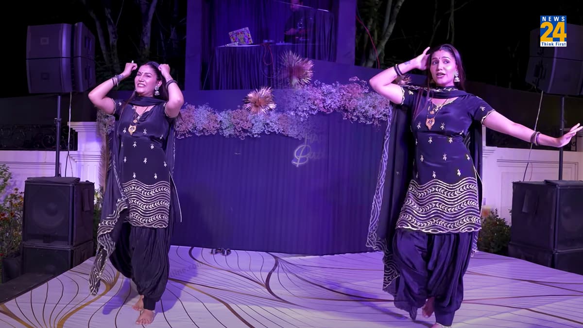 Sapna Choudhary ने लूट ली भरी महफिल, ब्लैक सूट में गद्दे के स्टेज पर लगाए जबरदस्त ठुमके
