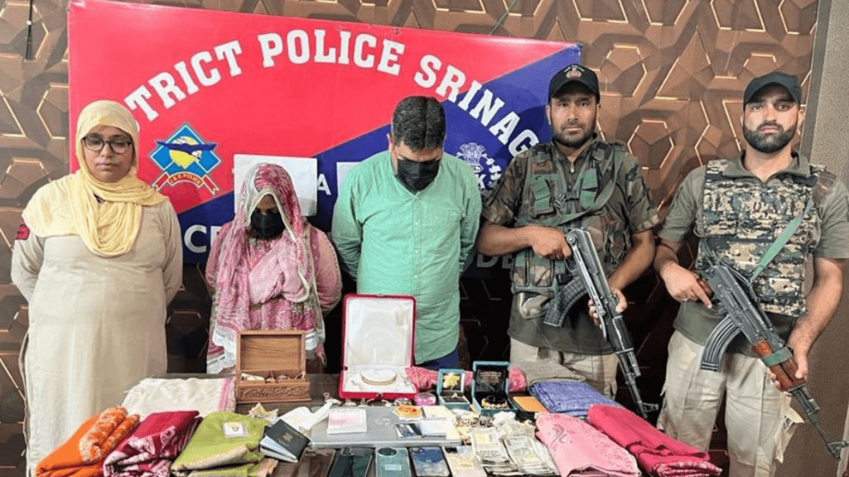 ये हैं जम्मू-कश्मीर के 'बंटी-बबली': IAS-IPS बनकर ठगी कर रहा था कपल, पुलिस ने जाल बिछाकर पकड़ा