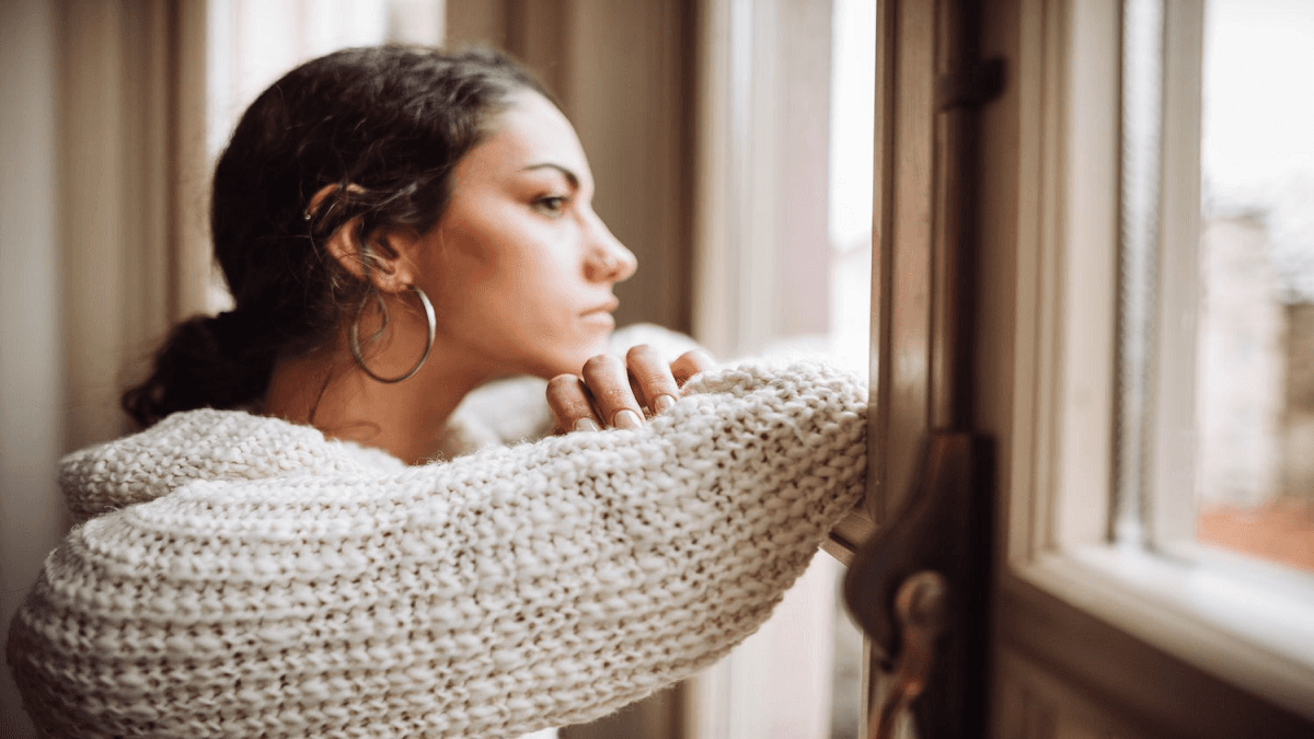 Love Sickness Signs: क्या आपको भी चढ़ा है प्रेम रोग? तो बचाव के लिए फॉलो करें ये टिप्स