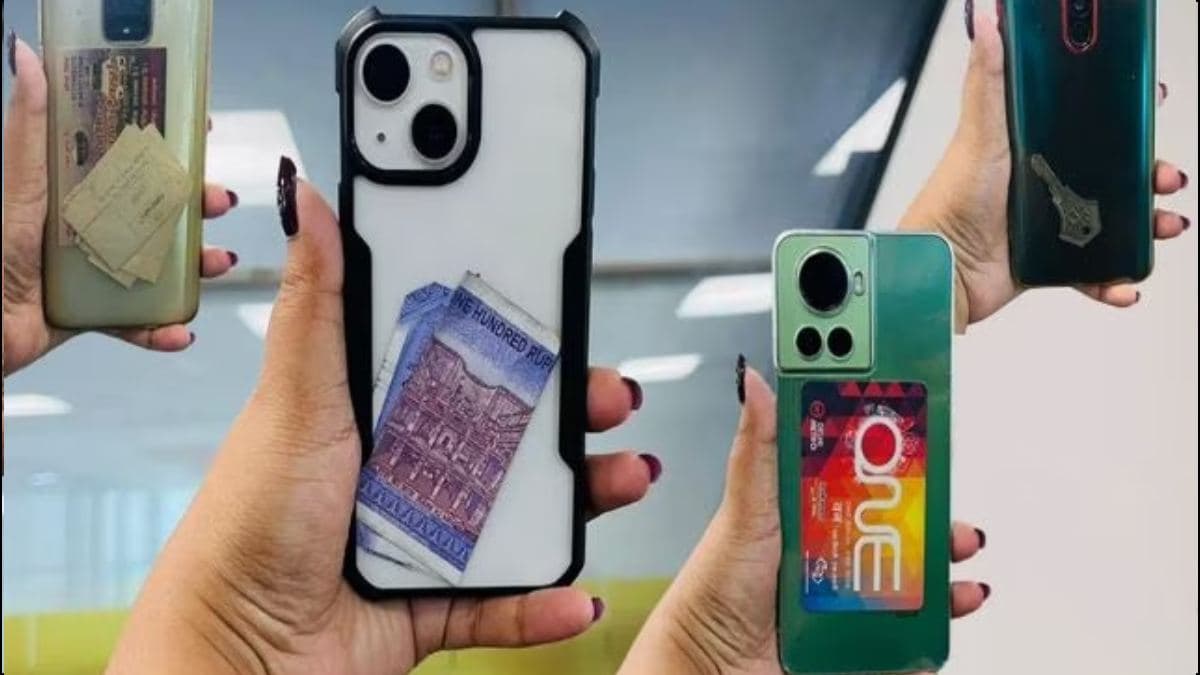 Mobile Cover के पीछे क्या आप भी रखते हैं नोट या कोई अन्य चीज? तो हो जाएं सावधान