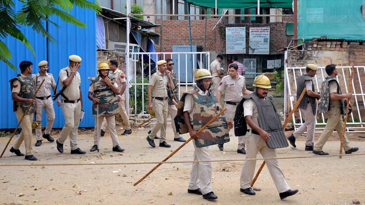 नूंह में VHP की यात्रा से पहले पुलिस-प्रशासन ने किए ये इंतजाम, जानिए क्या-क्या रहेगा बंद?