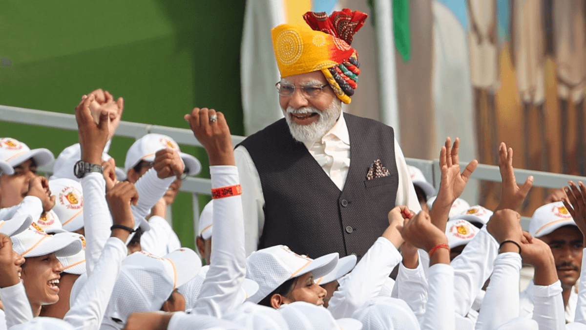 Independence Day पर फ्रांस के राष्ट्रपति ने कुछ ऐसा कहा गदगद हुए भारतीय, जानें कितने देशों से मिली पीएम मोदी को बधाई