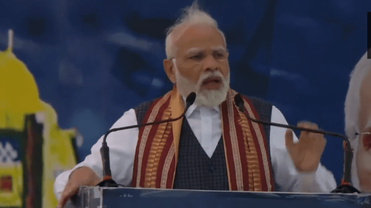 Watch Video: पीएम के भाषण के दौरान बेहोश होकर गिरा शख्स, फिर मोदी ने उठाया ये बड़ा कदम