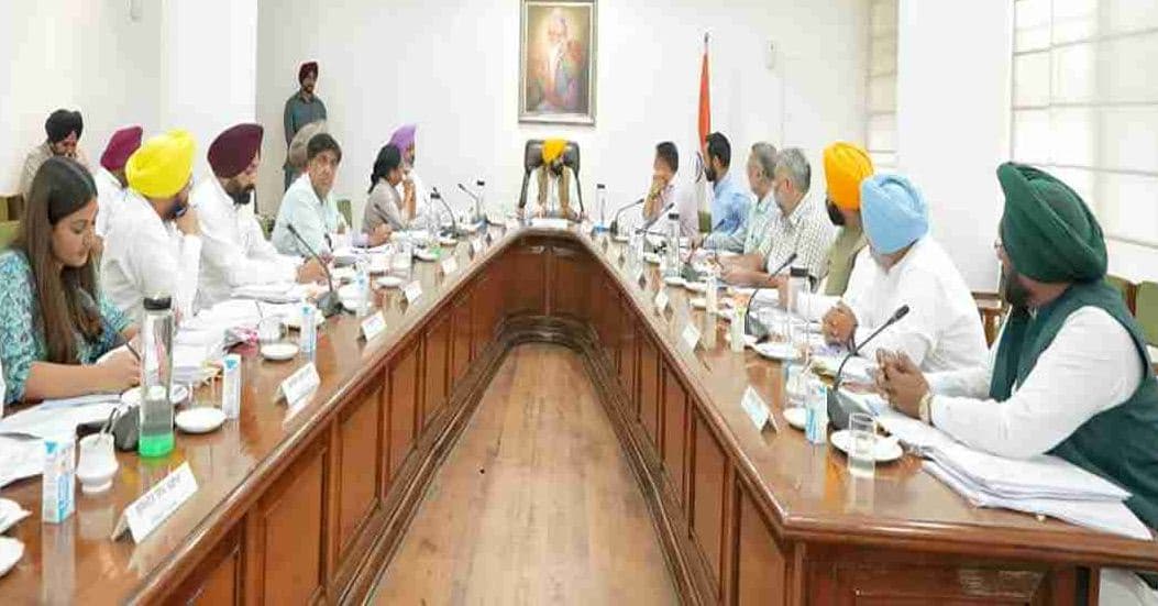 Punjab Cabinet: एक बार फिर पंजाब मंत्रियों की ग्रांट पर चली कैबिनेट की कैची, सीएम मान भी नहीं बचे
