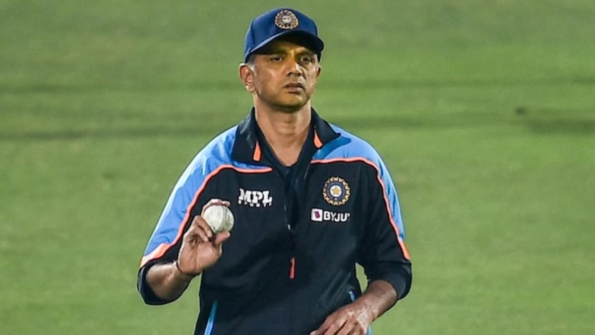 IND vs WI T20: वेस्टइंडीज से 20 साल में दूसरी बार सीरीज में मिली हार, राहुल द्रविड़ ने बताई टीम की कमजोरी