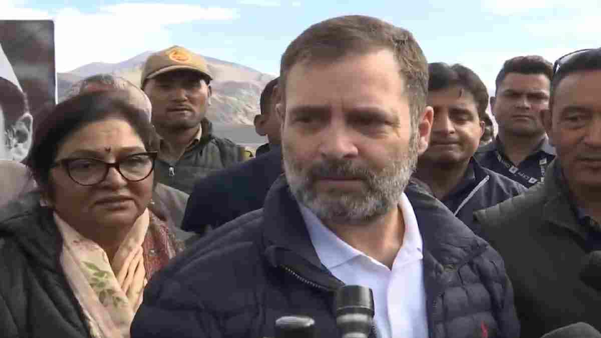लद्दाख पहुंचे राहुल गांधी का बड़ा दावा, कहा- 'स्थानीय लोग कह रहे चीनी सेना इलाके में घुस आई है'
