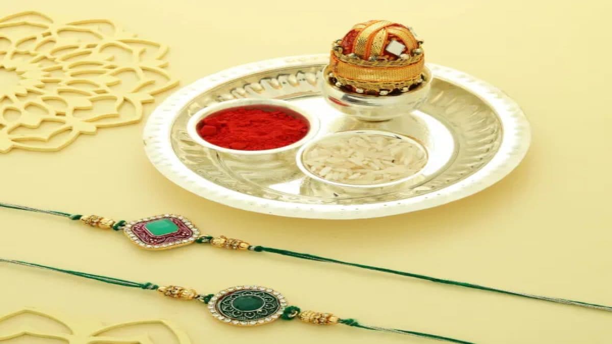 Raksha Bandhan 2023: रात में राखी बांधना कितना सही? जान लीजए जरूरी नियम वरना होगा बुरा