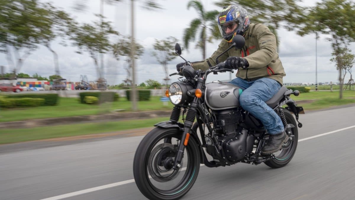 करें अपना सपना पूरा, महज 5000 प्रतिमाह पर घर ले जाएं Royal Enfield, 40 की देती है माइलेज