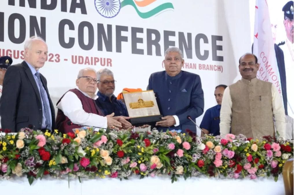Rajasthan News: लोकतंत्र को और मजबूत बनाने के लिए सकारात्मक प्रयास करने की जरूरत: धनखड़