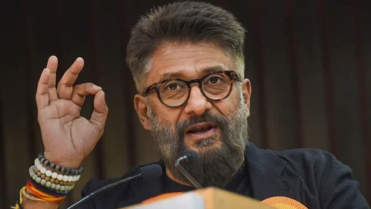 'ये गूंगे और अनपढ़, मैं ज्यादा इंटेलिजेंट...', The Kashmir Files के डायरेकर ने इन स्टार्स पर साधा निशाना