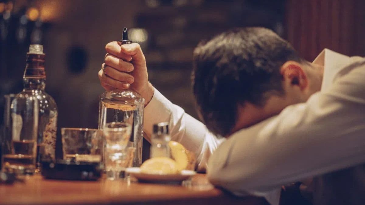 ज्यादा शराब पी ली है तो Don't Worry, अब घर तक मुफ्त पहुंचाएगी सरकार