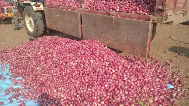 नासिक की प्याज मंडियों में फिर रुकी नीलामी, भाव न मिलने से किसान नाराज