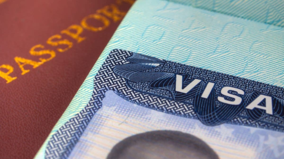 US Visa New Rules : अमेरिका जाना और वीजा पाना हुआ आसान, आपको करना होगा बस यह काम