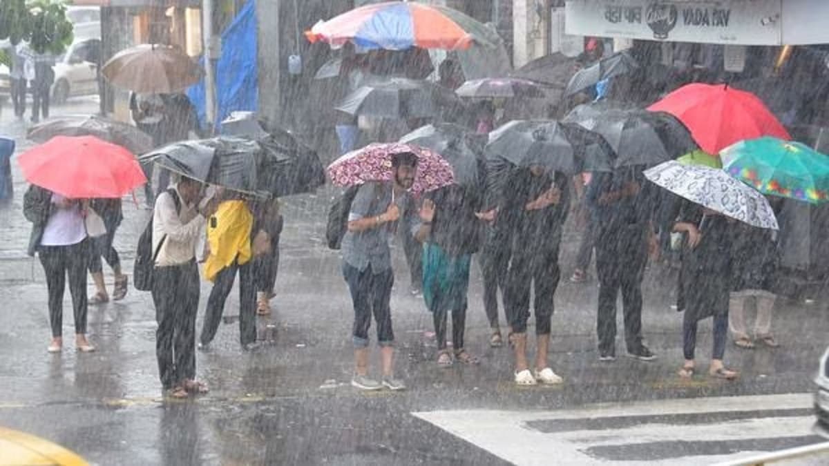 Weather Update: अभी खत्म नहीं हुआ बारिश का दौर! IMD ने अगले 3-4 दिनों में इन जगहों पर लगाया भारी से बहुत भारी वर्षा का पर्वानुमान
