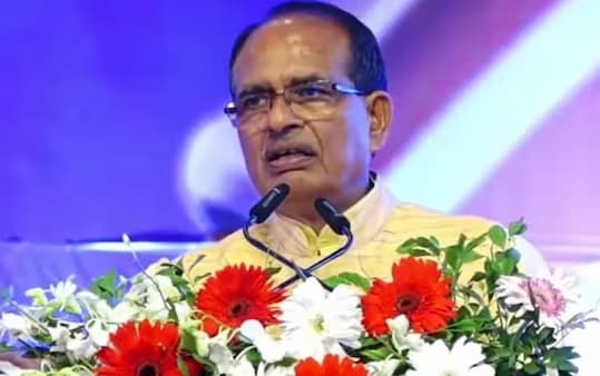 मध्य प्रदेश के CM शिवराज सिंह चौहान ने लगाई पत्रकारों के लिए घोषणाओं की झड़ी, कहा-चुनाव के बाद भी हम ही रहने वाले