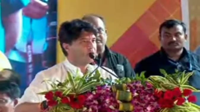 ज्योतिरादित्य सिंधिया बोले-KBC के डायलॉग की तरह कॉन्ग्रेस को लॉक करके चाबी चंबल में फेंक दो