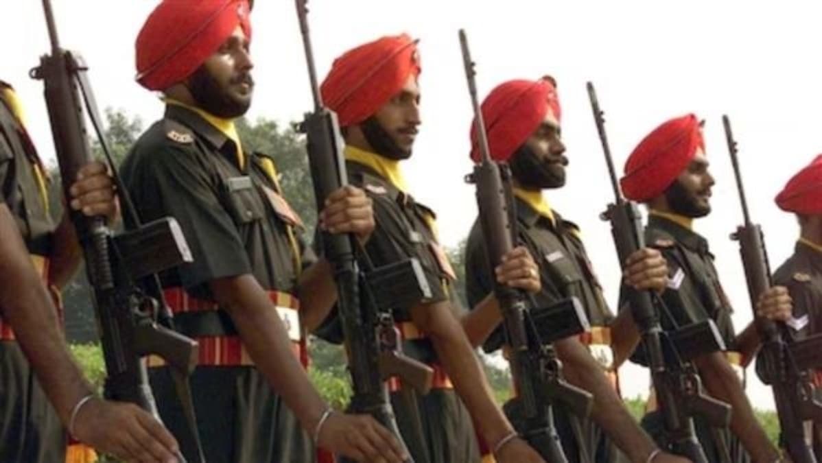 Fact-Check : राष्ट्रपति भवन ने सिख गार्डों को नहीं हटाया, PIB ने किया दावे का खंडन