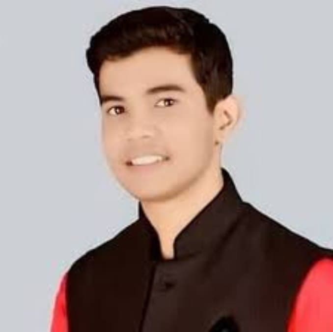 कभी लखनऊ की सड़क पर गरीब बच्चाें को पढ़ाने वाले अब अमेरिका में पढ़ाएंगे, जानें आनंद कृष्ण मिश्रा की सक्सेस स्टोरी