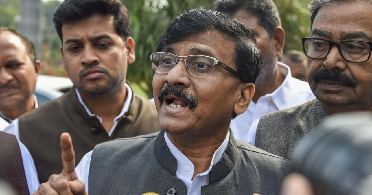 संजय राउत की ओवैसी को चुनौती, बोले- अगर सच्चे भारतीय हैं तो मोदी और शाह को चैलेंज करें