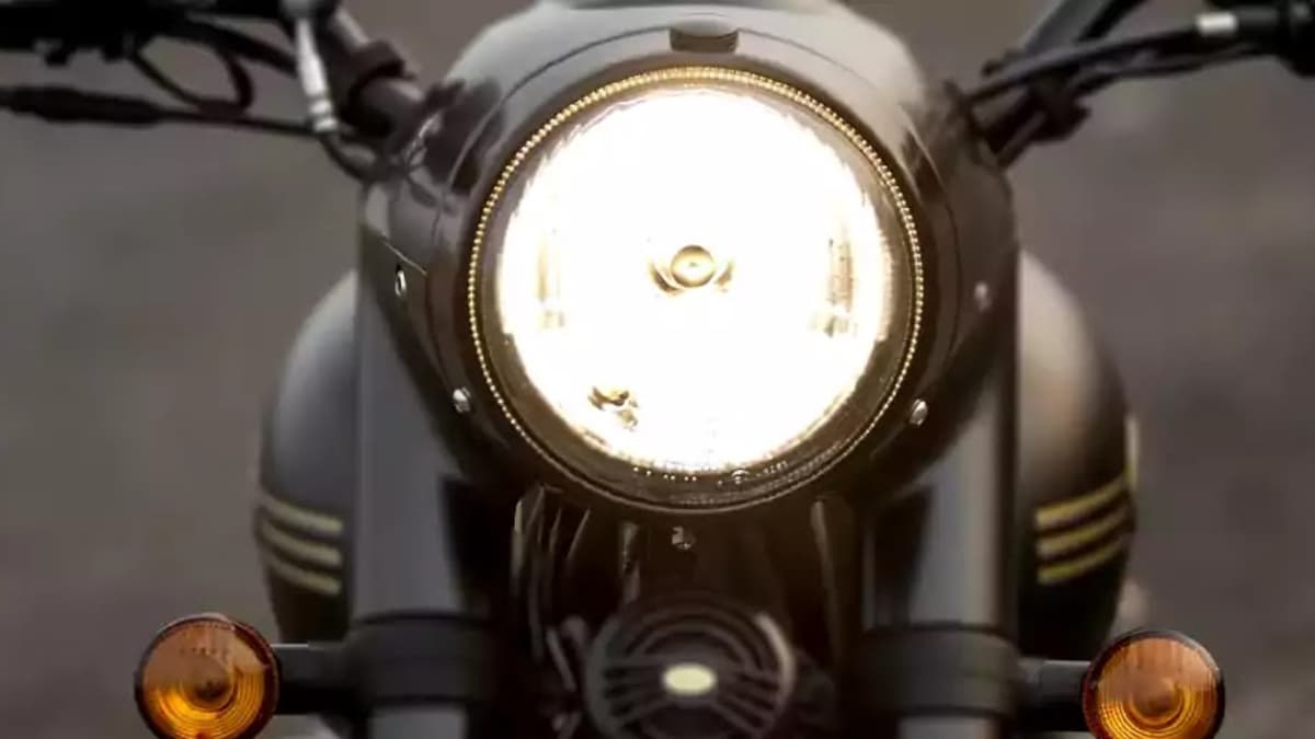 5 सेकंड में पकड़ती है रफ्तार, Royal Enfield की जानी दुश्मन है यह बाइक, माइलेज भी 30 की