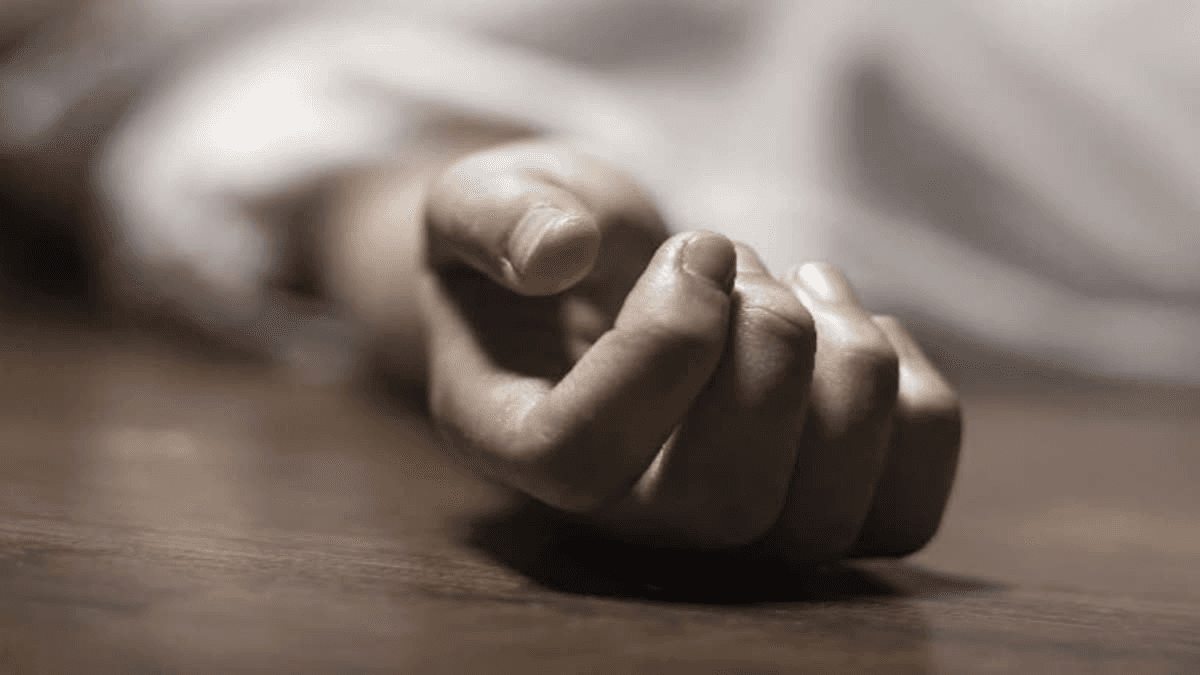 पाकिस्तान में महिला को पेड़ से बांधकर बरसाए पत्थर, तड़प-तड़पकर निकला दम, जानें क्या था कसूर?