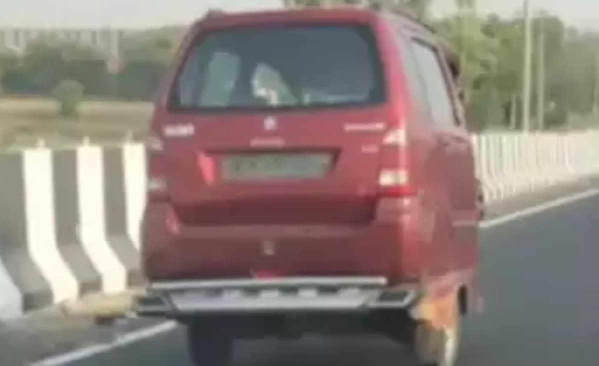 लाल रंग की Wagon R कार की हकीकत पता चली तो उड़ गए पीछा कर रहे लोगों के होश; जानें क्या था वो