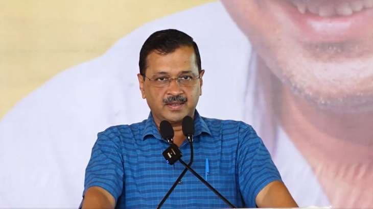 'भारत कंट्रोवर्सी ' पर केजरीवाल ने भाजपा को लिया आड़े हाथो, बोले हिम्मत है तो बदलें 'इंडिया' नाम