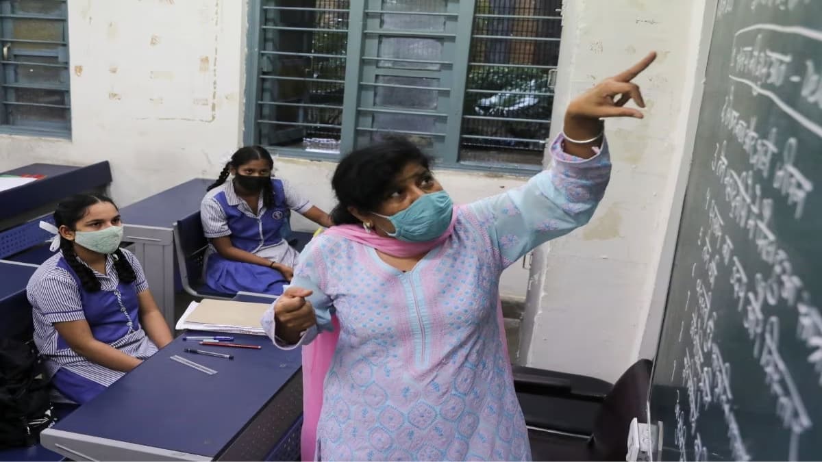 CBSE की नई पहल से लाखों छात्रों को होगा फायदा, 75,000 शिक्षक भी उठाएंगे नई साझेदारी का लाभ