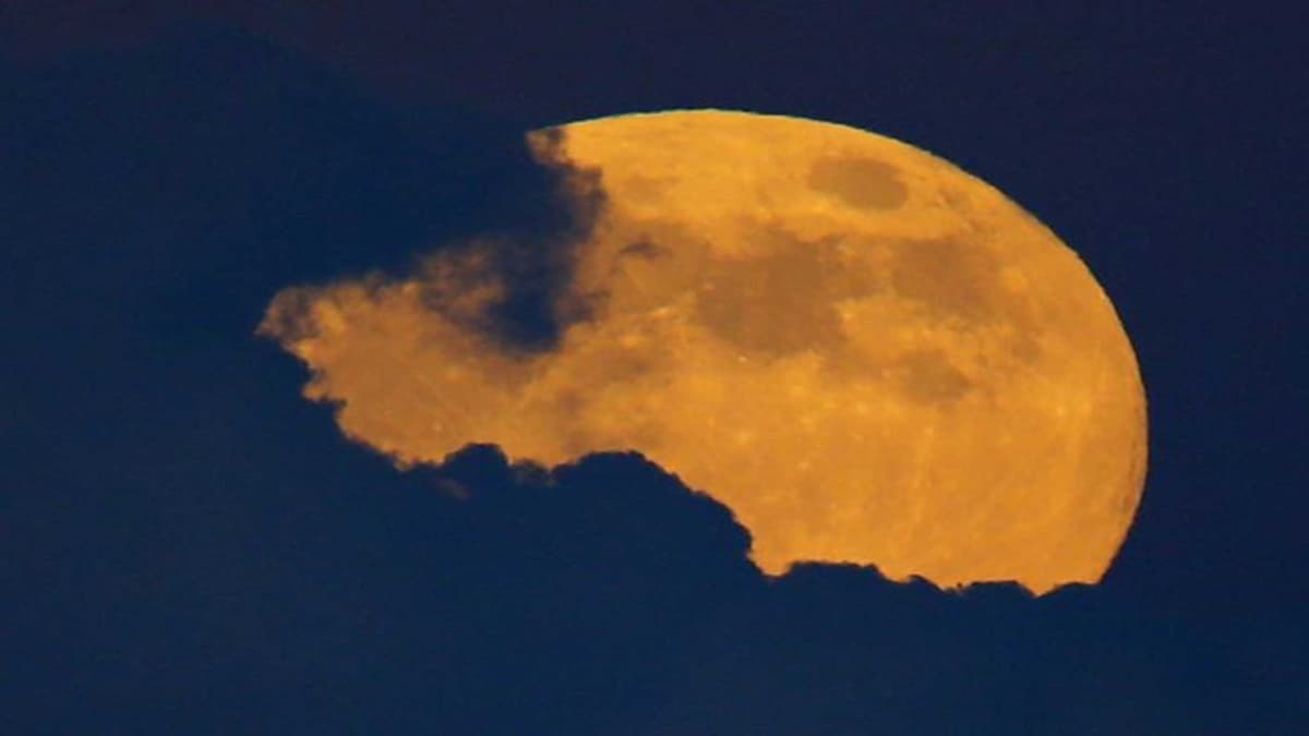 Supermoon और अपने चांद में कौन-कौन से अंतर? कब दिखेगा आखिरी सुपरमून? नासा ने दिया अनोखा नाम