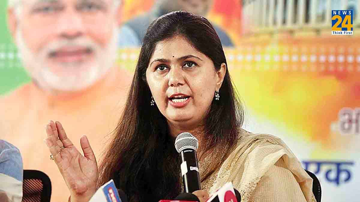 पंकजा मुंडे की फैक्ट्री को मिला 19 करोड़ रुपये का GST नोटिस, भाजपा से चल रही हैं साइडलाइन