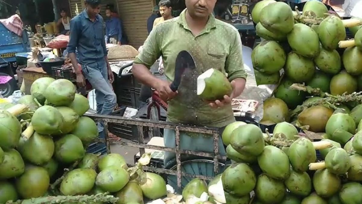 पंजाब में अनोखी चोरी, दुकान से करीब 1000 नारियल चुरा ले गए 2 शख्स, चुराने की वजह भी बेहद खास