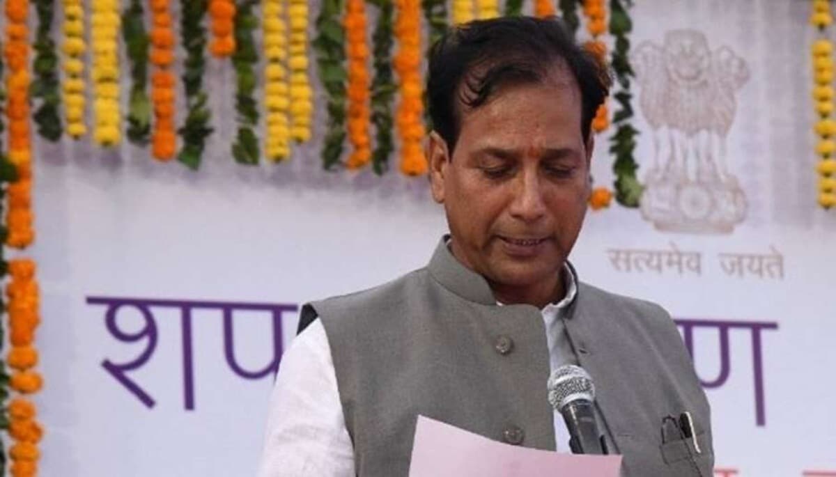 राजस्थान के पूर्व  विधायक ने ज्वाइन की शिवसेना, महाराष्ट्र सीएम बोले- उन्होने जनहित में छोड़ा मंत्री पद